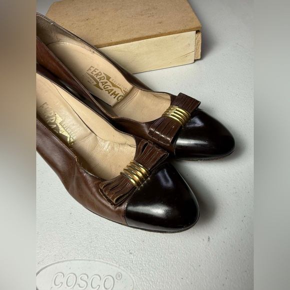 Vintage Salvatore Ferragamo Womens Brown Leather Pumps With Bow Detail Sz 8.5 - Picture 4 of 14